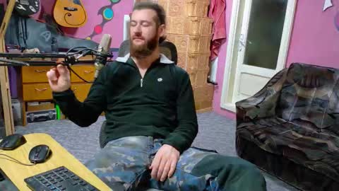 I am The Fourth and only Sir. Pelo online show from February 5, 10:42 am