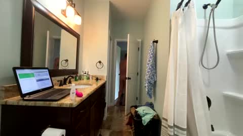 Snapshot of sir_seoscam chatting on September 10, 8:53 pm sir_seoscam online show from September 10, 8:53 pm