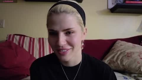 Sirenity online show from September 23, 4:04 am