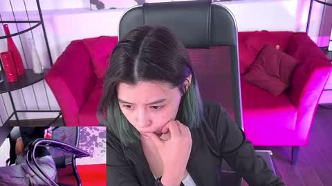 Si online show from May 12, 7:33 pm