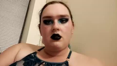 Snapshot of sirenqueen264 chatting on August 2, 9:08 am sirenqueen264 online show from August 2, 9:08 am