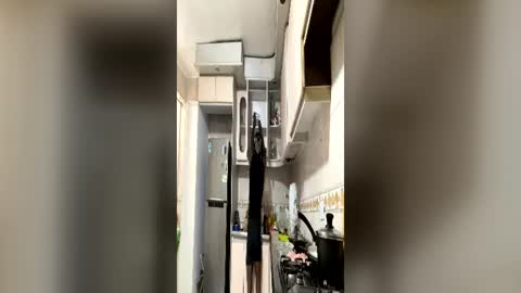 siriss_boyrag online show from June 16, 7:38 pm
