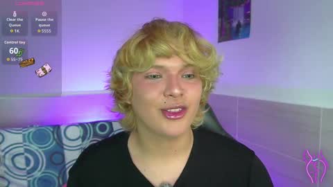 Snapshot of sirius_angels chatting on October 3, 7:55 pm Sirius angels online show from October 3, 7:55 pm