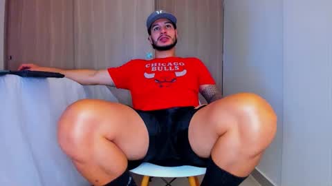 Call me papi online show from April 1, 4:35 am