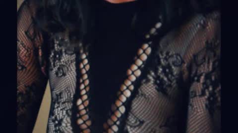 Snapshot of sisgirl987 chatting on October 25, 7:19 pm Sisgirl987 online show from October 25, 7:19 pm