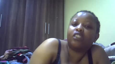 Snapshot of sisibrown97 chatting on July 16, 11:00 pm brown online show from July 16, 11:00 pm