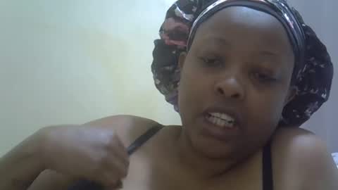 Snapshot of sisibrown97 chatting on August 9, 9:47 am brown online show from August 9, 9:47 am