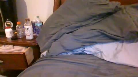 wants to suck cock online show from February 24, 1:14 am