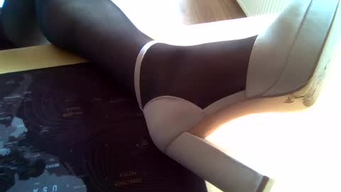 sissyhannah17112 online show from June 30, 9:54 am