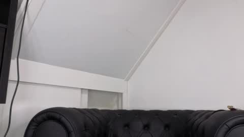 Elise online show from June 7, 12:09 pm