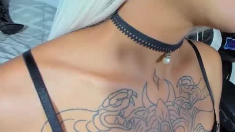 Snapshot of sisyssam chatting on September 26, 7:51 pm Im SAM xoxo online show from September 26, 7:51 pm