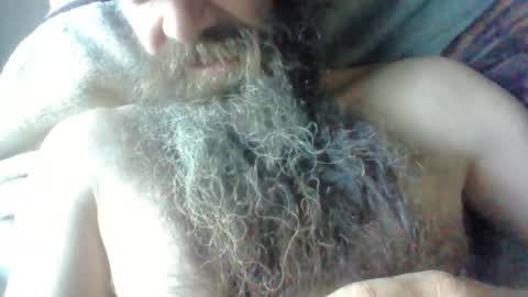 Snapshot of sitonmybeardxxx chatting on May 25, 12:55 pm sitonmybeardxxx online show from May 25, 12:55 pm