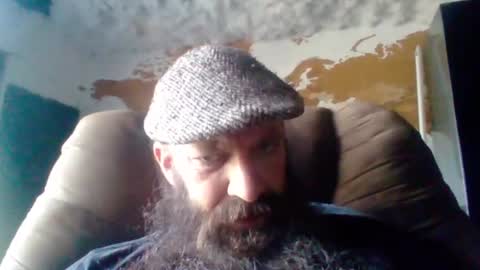 Snapshot of sitonmybeardxxx chatting on June 12, 8:41 pm sitonmybeardxxx online show from June 12, 8:41 pm