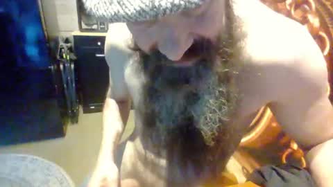 Snapshot of sitonmybeardxxx chatting on July 25, 2:36 pm sitonmybeardxxx online show from July 25, 2:36 pm
