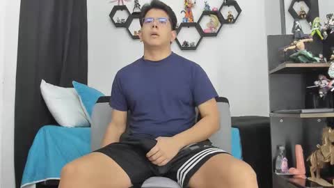 Siul Thompson online show from December 5, 11:41 am