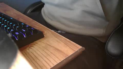 Snapshot of sixte9fingers chatting on November 1, 7:43 am sixte9fingers online show from November 1, 7:43 am