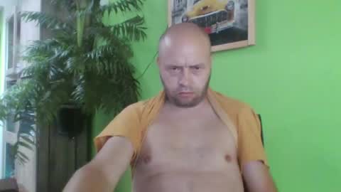 Snapshot of sixten19795 chatting on September 11, 7:08 am sixten19795 online show from September 11, 7:08 am