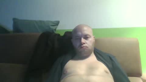 Snapshot of sixten19795 chatting on November 12, 6:41 pm sixten19795 online show from November 12, 6:41 pm