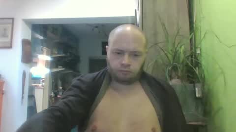 Snapshot of sixten19795 chatting on November 21, 8:24 am sixten19795 online show from November 21, 8:24 am