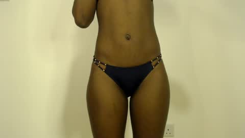 sizzly_ass online show from July 29, 10:46 am