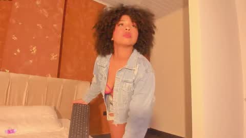 Skarlethill online show from November 11, 3:34 pm