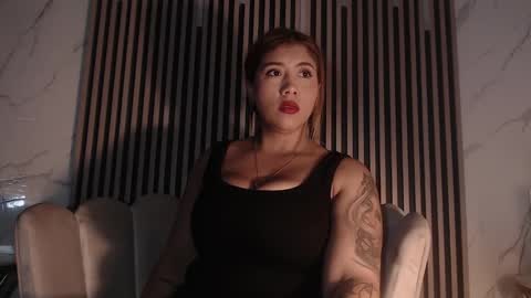 Snapshot of skarlethvilla chatting on October 12, 10:20 pm Skarleth villa online show from October 12, 10:20 pm