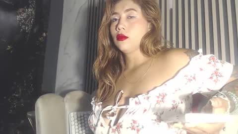 Snapshot of skarlethvilla chatting on November 2, 10:34 pm Skarleth villa online show from November 2, 10:34 pm