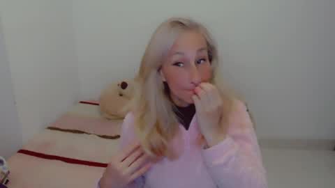 Arlett online show from May 12, 12:02 pm