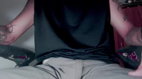 Snapshot of skateboy444 chatting on October 23, 4:06 pm king online show from October 23, 4:06 pm