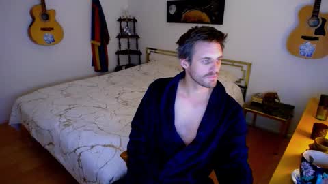 skatejocke online show from November 9, 11:36 pm