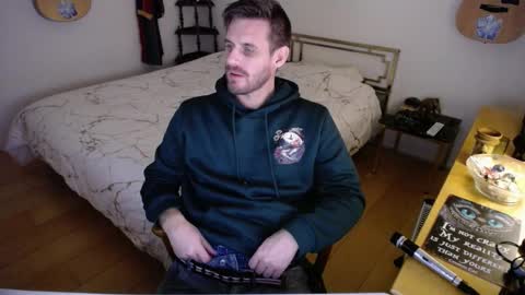 skatejocke online show from November 25, 4:18 pm