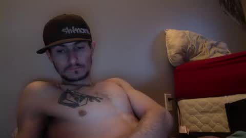 Snapshot of skater_v2 chatting on November 8, 12:38 pm Christopher online show from November 8, 12:38 pm