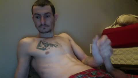 Snapshot of skaterpunk_1992 chatting on July 12, 9:44 am skaterpunk_1992 online show from July 12, 9:44 am