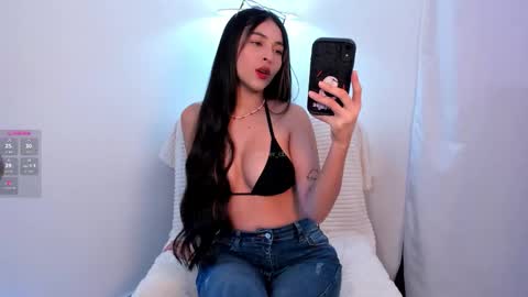 Snapshot of skeeter_cb chatting on November 15, 4:58 pm Skeete CHRISTMAS SHOW THIS DECEMBER 24 CHECK OUT MY AMAZON LIST AND MAKE ME HAPPY online show from November 15, 4:58 pm