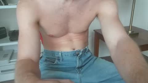 Snapshot of skfuddy chatting on September 17, 4:52 pm skfuddy online show from September 17, 4:52 pm