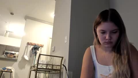 skiimaskabby online show from September 28, 12:05 am