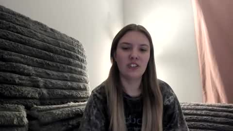 skiimaskabby online show from December 5, 2:31 am