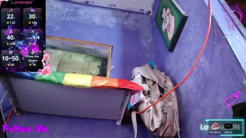 Snapshot of skinny1hugecock27 chatting on October 24, 6:59 pm skinny1hugecock27 online show from October 24, 6:59 pm