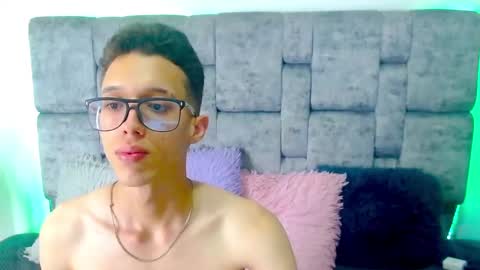 skinny_bigcock20 online show from February 26, 10:53 pm