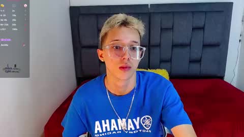 skinny_bigcock20 online show from November 6, 8:21 pm