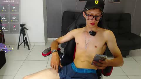 skinny_bigcock20 online show from July 16, 11:33 pm