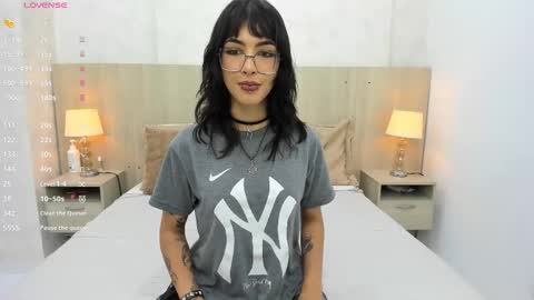 Emily Rojas online show from September 10, 7:36 pm