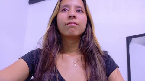 Snapshot of skinny_hottie18 chatting on January 10, 1:41 pm skinny_hottie18 online show from January 10, 1:41 pm