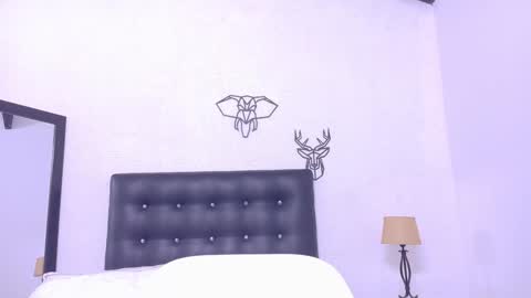Snapshot of skinny_hottie18 chatting on January 16, 1:47 pm skinny_hottie18 online show from January 16, 1:47 pm