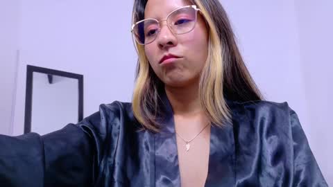 Snapshot of skinny_hottie18 chatting on January 29, 4:52 pm skinny_hottie18 online show from January 29, 4:52 pm