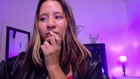 Snapshot of skinny_hottie18 chatting on February 14, 5:36 pm skinny_hottie18 online show from February 14, 5:36 pm
