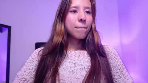 Snapshot of skinny_hottie18 chatting on February 25, 1:50 pm skinny_hottie18 online show from February 25, 1:50 pm