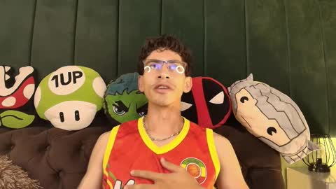 skinny jean  online show from February 23, 8:17 pm