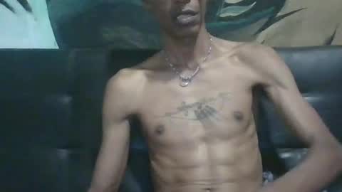 Snapshot of skinny_long_cock chatting on June 28, 6:52 am Albert online show from June 28, 6:52 am
