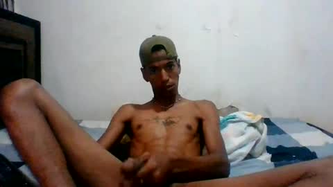 Snapshot of skinny_long_cock chatting on July 20, 10:39 am Albert online show from July 20, 10:39 am